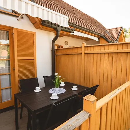 Pocitniski Apartmaji - Vijolica 2 In Apartman