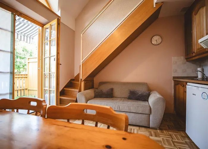 Daire Pocitniski Apartmaji - Vijolica 2 In *